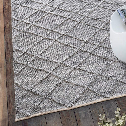 Recycled Plastic Indoor Outdoor Geometric Area Rug