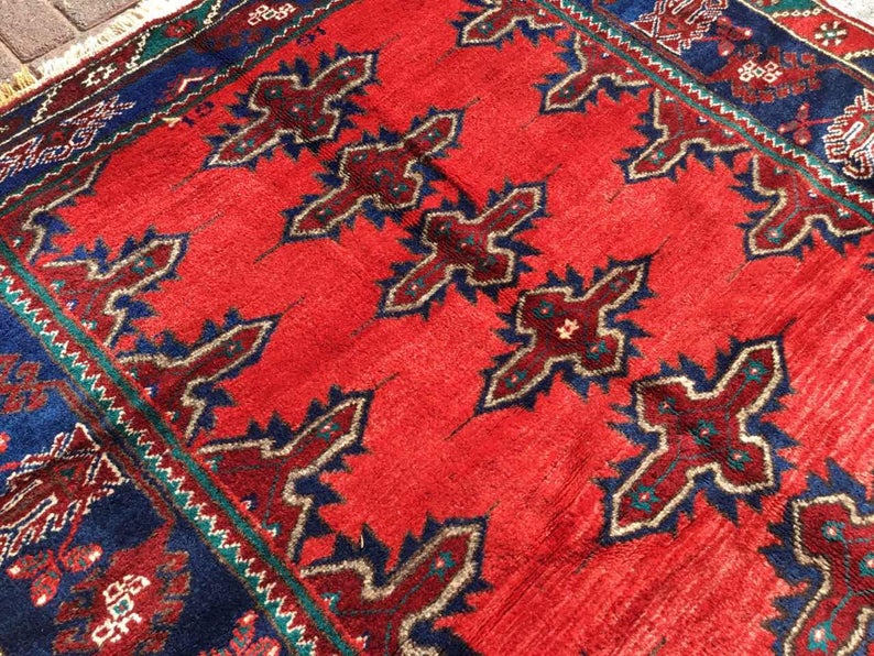 Rood handgeknoopt Anatolisch vloerkleed 223 x 145 cm