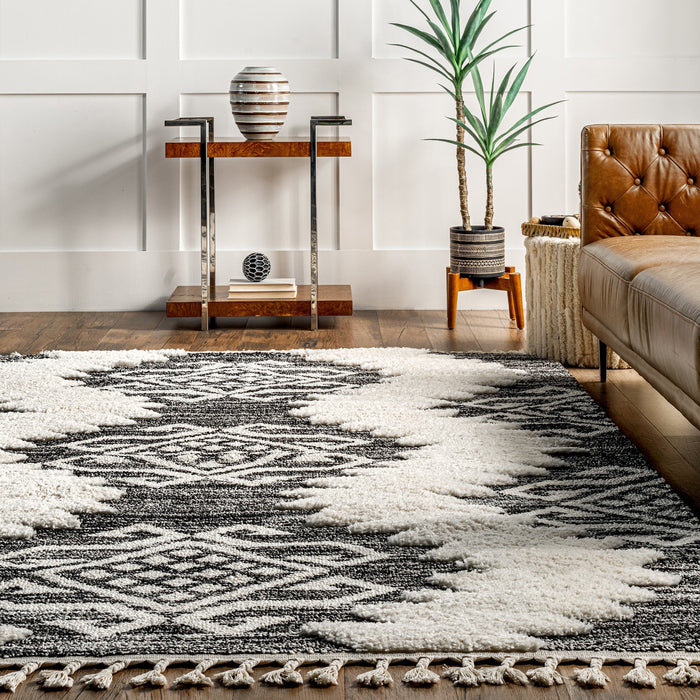 Reese Grey Tasseled Area Rug 120x180 cm