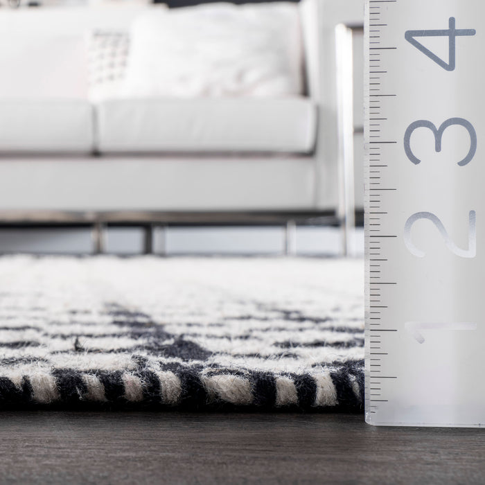 Reversible Faded Crosses Tassel Area Rug 120x180 cm Ivory