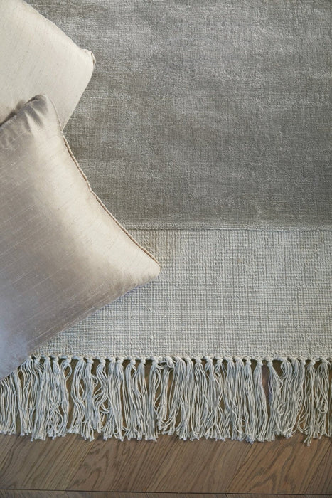 Rug Guru Karma Tassel Cloud Grey Rug