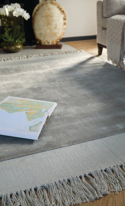 Rug Guru Karma Tassel Cloud Grey Rug