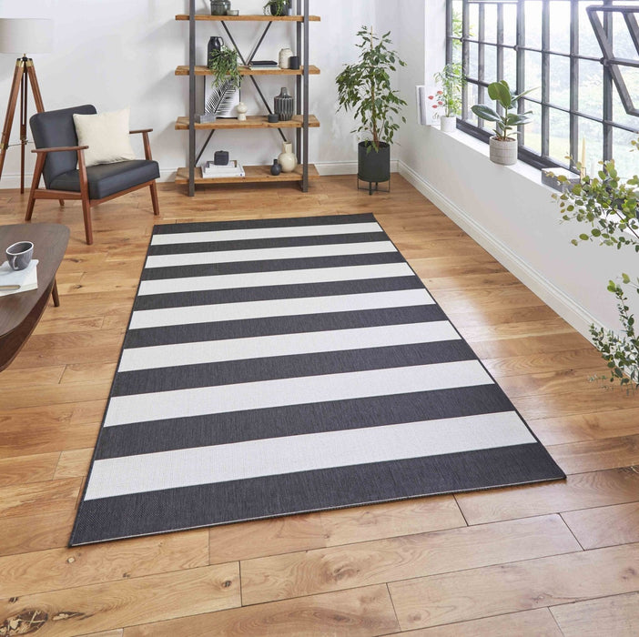 Santa Monica 48644 Black White Rug