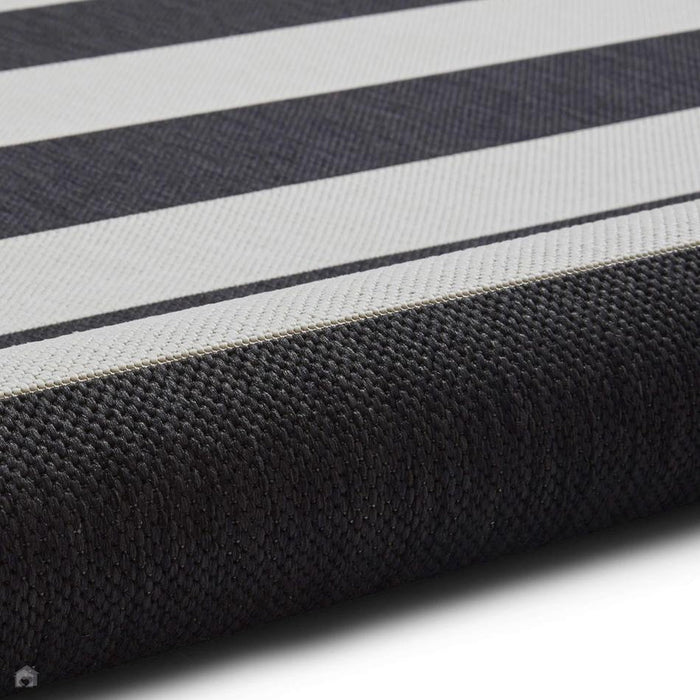 Santa Monica 48644 Striped Durable Stain-Resistant Weatherproof Flatweave In-Outdoor Black/White Rug