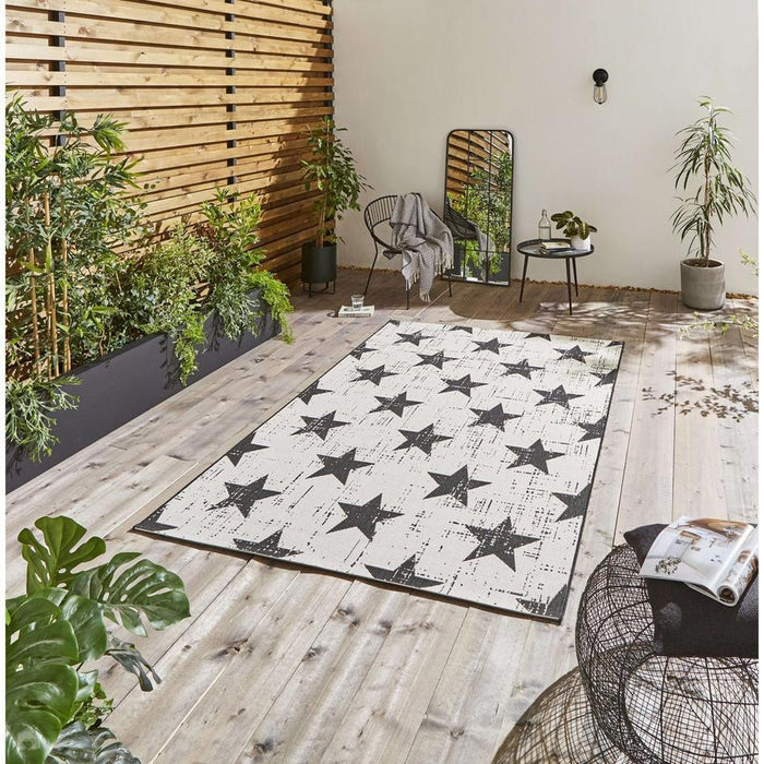 Santa Monica 48648 Star Durable Stain-Resistant Weatherproof Flatweave In-Outdoor White/Black Rug