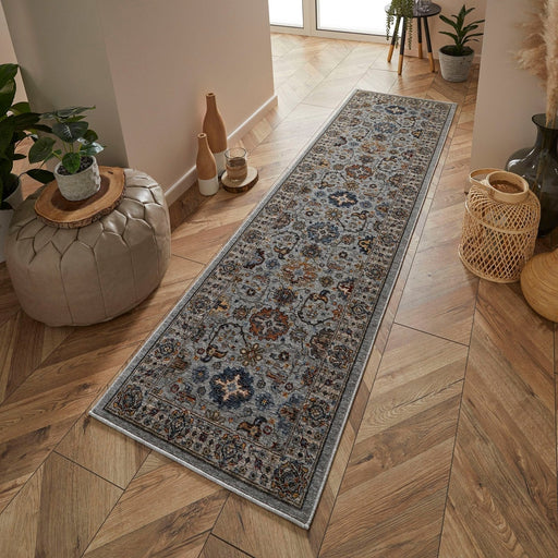 Sarouk 561 W Runner Rug