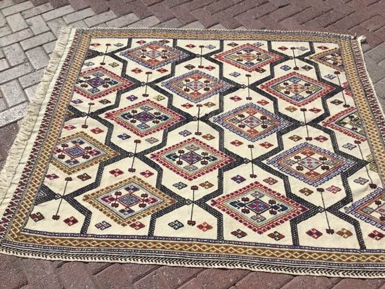 Tappeto scandinavo vintage Kilim in lana 175 cm x 145 cm