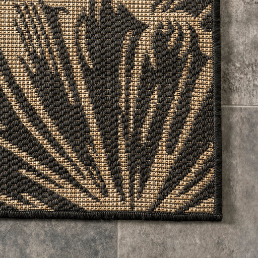 Seashell Trellis Area Rug For Indoor And Outdoor Use