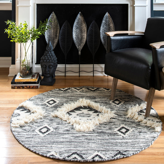 Shaggy Black Wool Moroccan Lattice Area Rug 140x200 cm