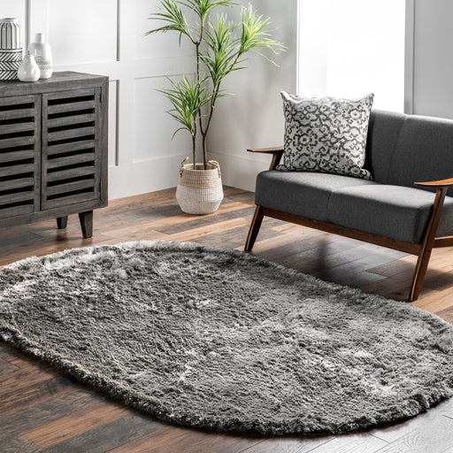 Silky Shag Area Rug in Silver for Elegant Home Decor