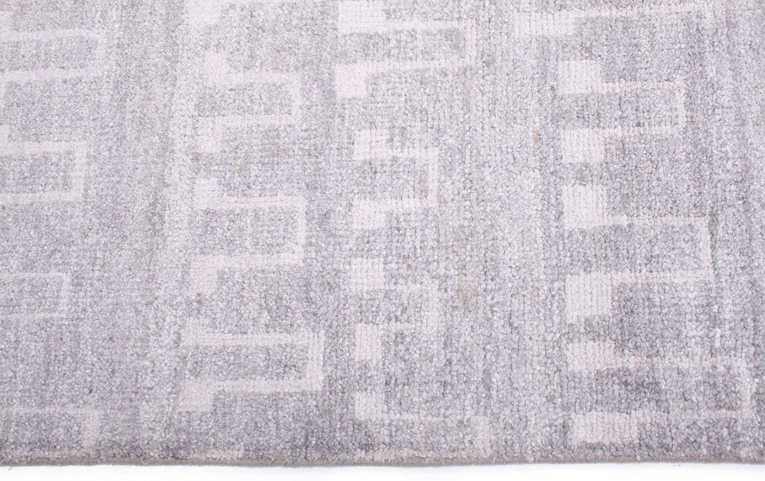 Silver Knotted Rug