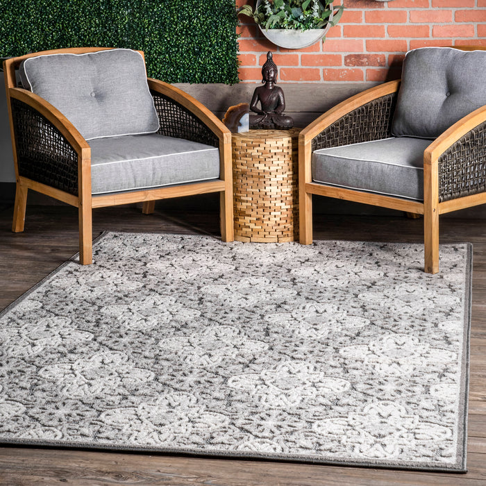 Snowflake Indoor Outdoor Rug in Grey for Any Space