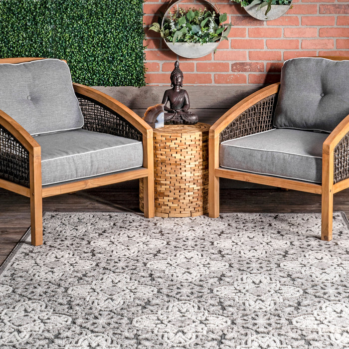 Snowflake Indoor Outdoor Rug in Grey for Any Space