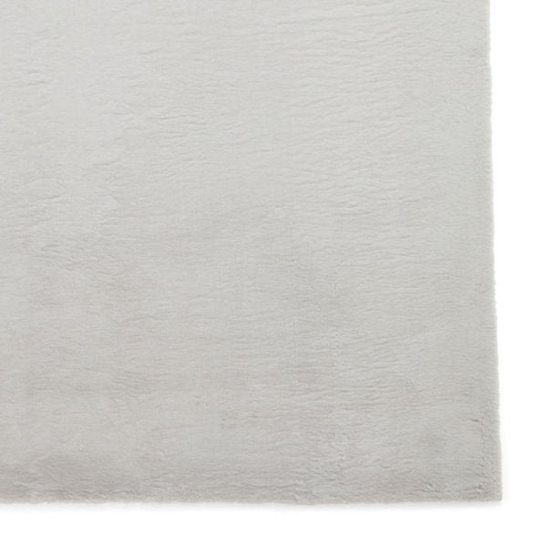 Snug Light Grey Rug