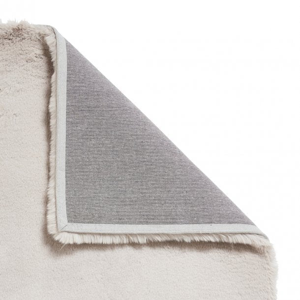 Super Teddy Silver Rug