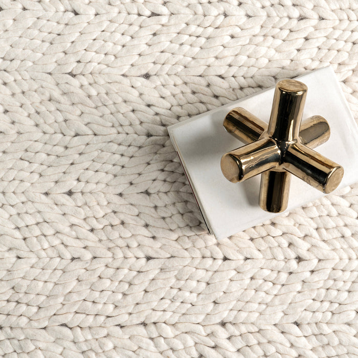 Therese Wool Rug In Ivory Color 160 cm