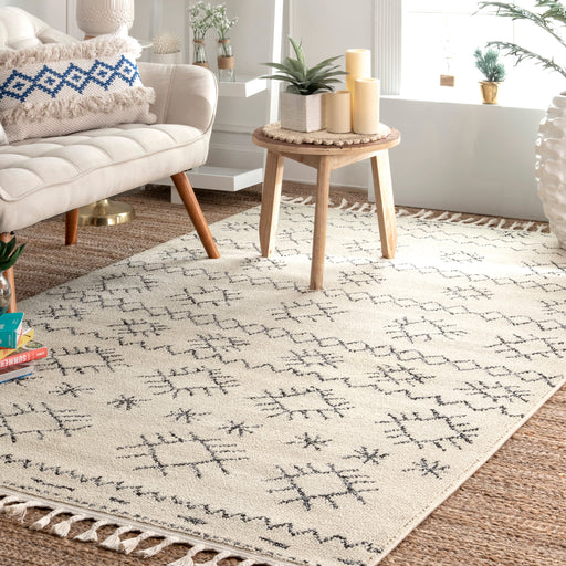 Tribal Ivory Tassel Area Rug 120x180 cm