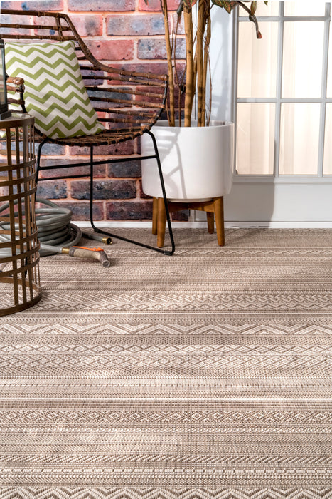Tribal Pattern Indoor Outdoor Area Rug in Taupe 120x180 cm