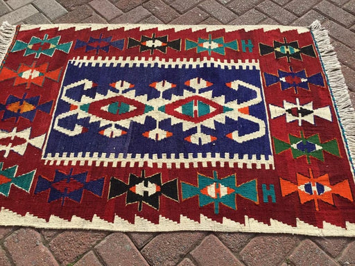 Turkkilainen Kilim-matto 137 cm x 96 cm Käsinkudottu Vintage