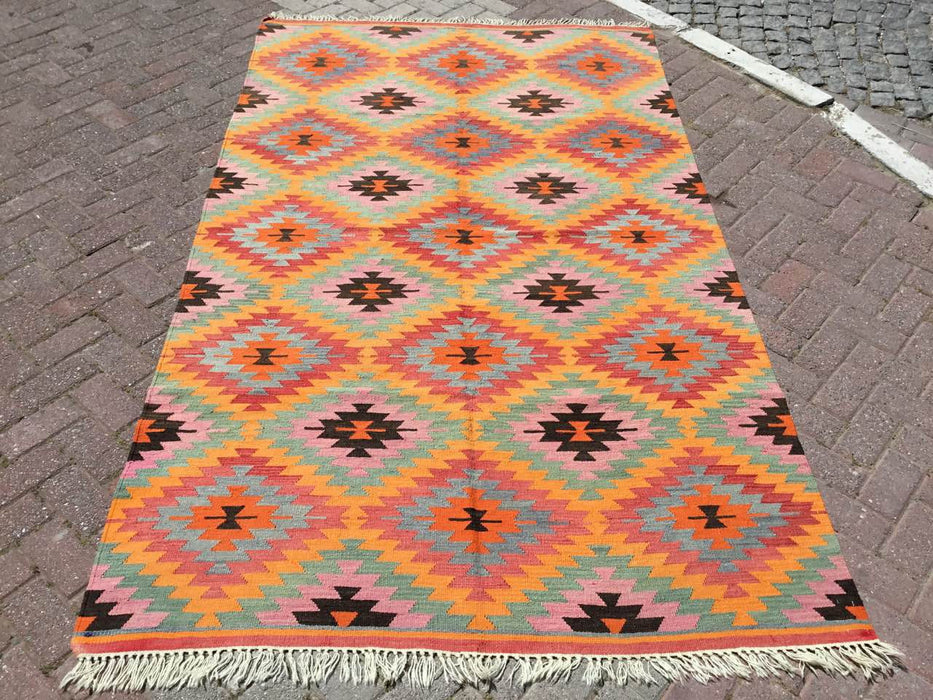 Turkkilainen Kilim matto 270cm x 160cm käsinkudottua villaa Vintage