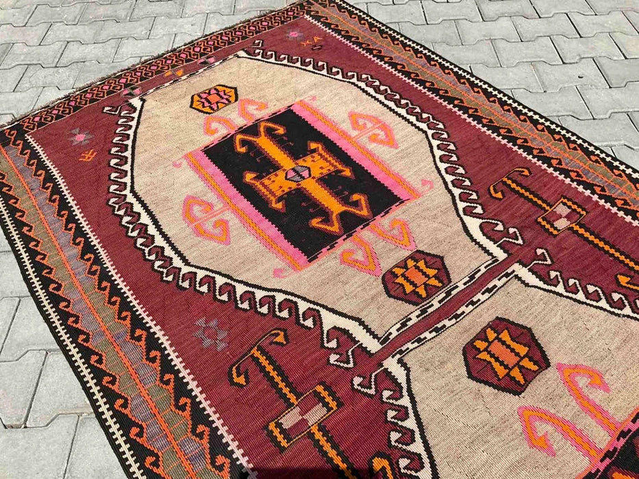 Tappeto runner Kilim turco 423 cm x 140 cm design vintage