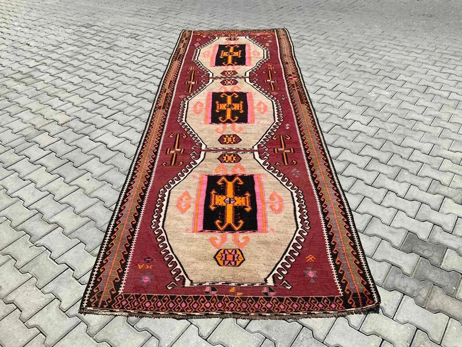 Tappeto runner Kilim turco 423 cm x 140 cm design vintage