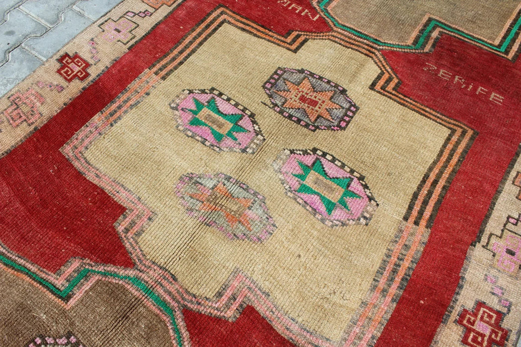 Turkish Runner Rug 330Cm X 137Cm Unique Design