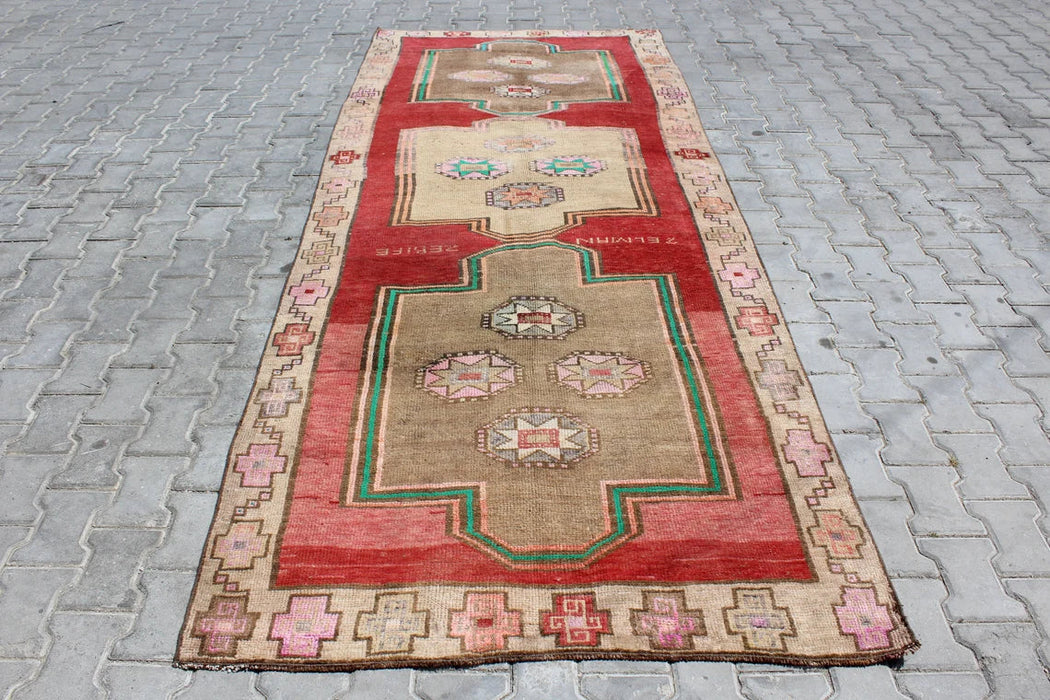 Turkish Runner Rug 330Cm X 137Cm Unique Design