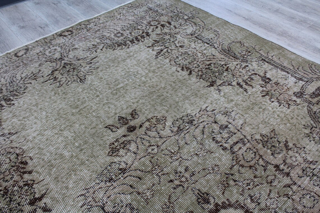 Turkish Vintage Hand-Knotted Rug 172cm x 267cm