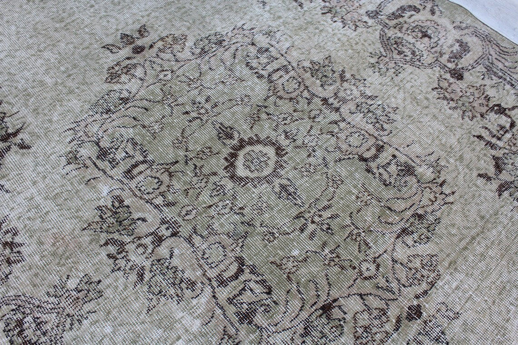 Turkish Vintage Hand-Knotted Rug 172cm x 267cm