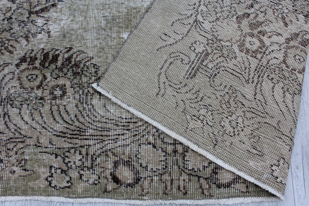 Turkish Vintage Hand-Knotted Rug 172cm x 267cm
