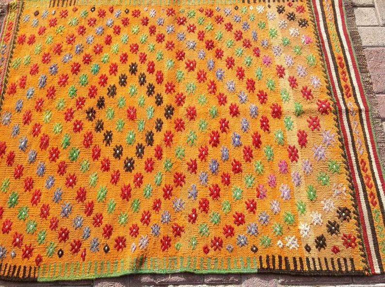 Turkish Vintage Kilim Rug 132cm x 107cm Handwoven Wool