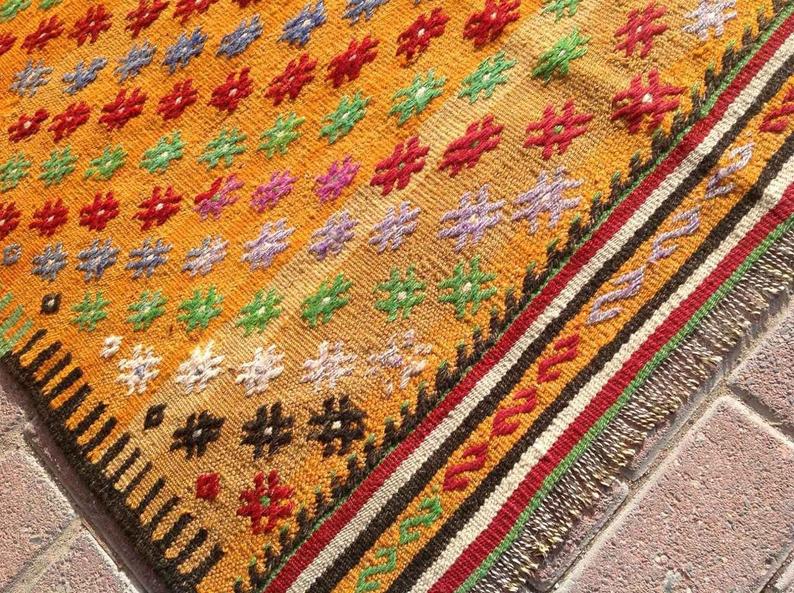 Turkish Vintage Kilim Rug 132cm x 107cm Handwoven Wool