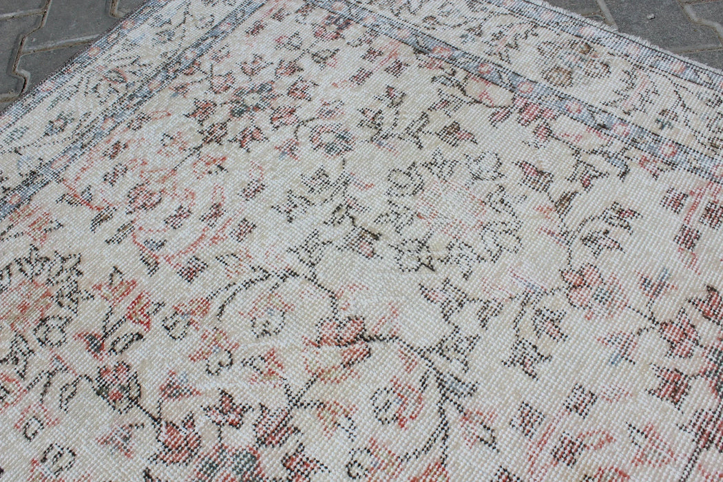 Turkish Vintage Rug 124cm x 203cm Hand-Knotted Wool