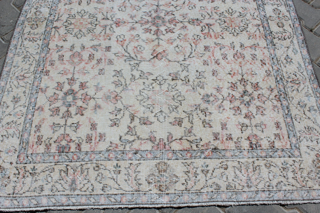 Turkish Vintage Rug 124cm x 203cm Hand-Knotted Wool