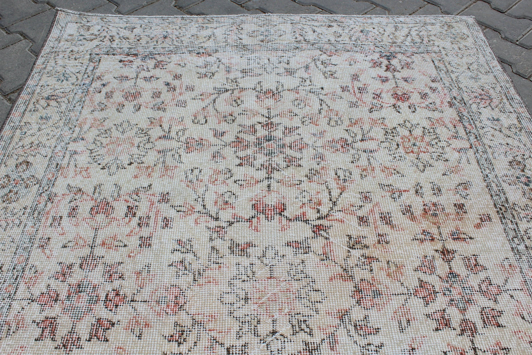 Turkish Vintage Rug 124cm x 203cm Hand-Knotted Wool
