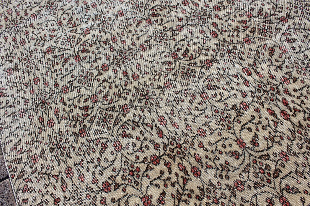 Turkish Vintage Rug 174Cm X 270Cm Hand-Knotted Design