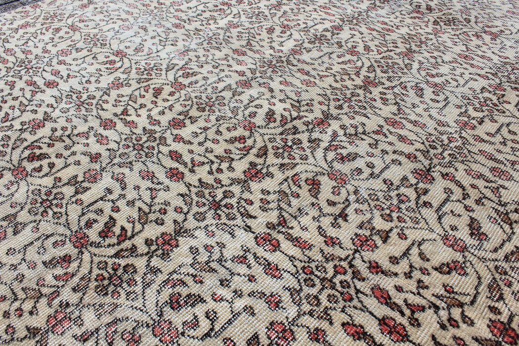Turkish Vintage Rug 174Cm X 270Cm Hand-Knotted Design