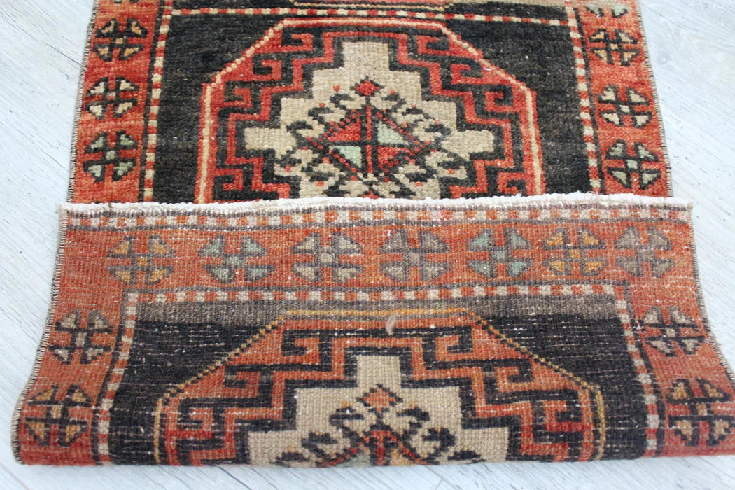 Turkish Vintage Rug 49cm x 107cm Classic Design #425
