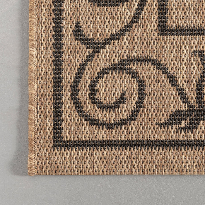 Versatile Vine-Inspired Area Rug for Indoor and Outdoor Use