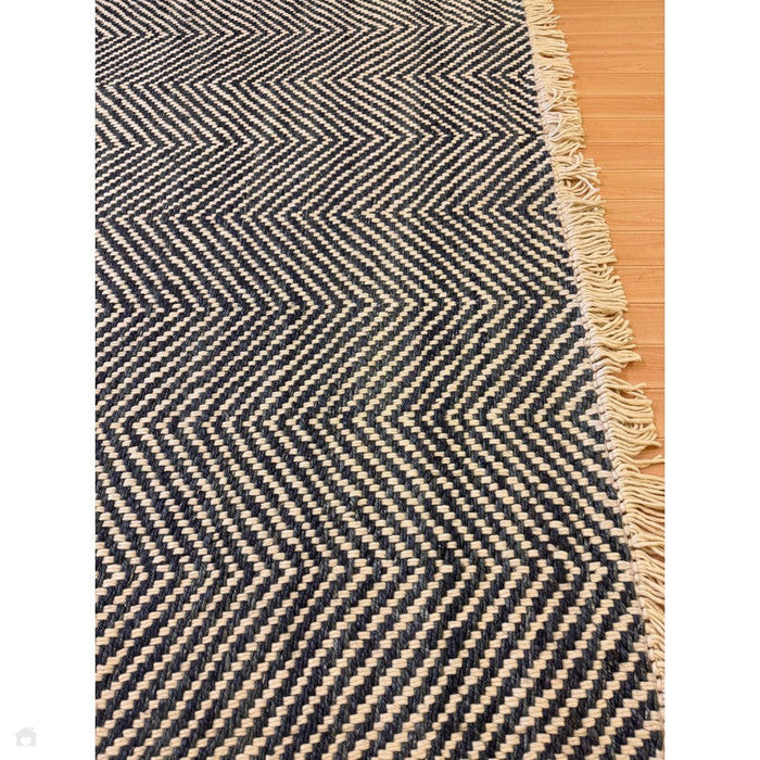 Vigo Modern Geometric Zig Zag Hand-Woven Jute Mix Soft-Touch Boho Flatweave Navy/Cream Rug