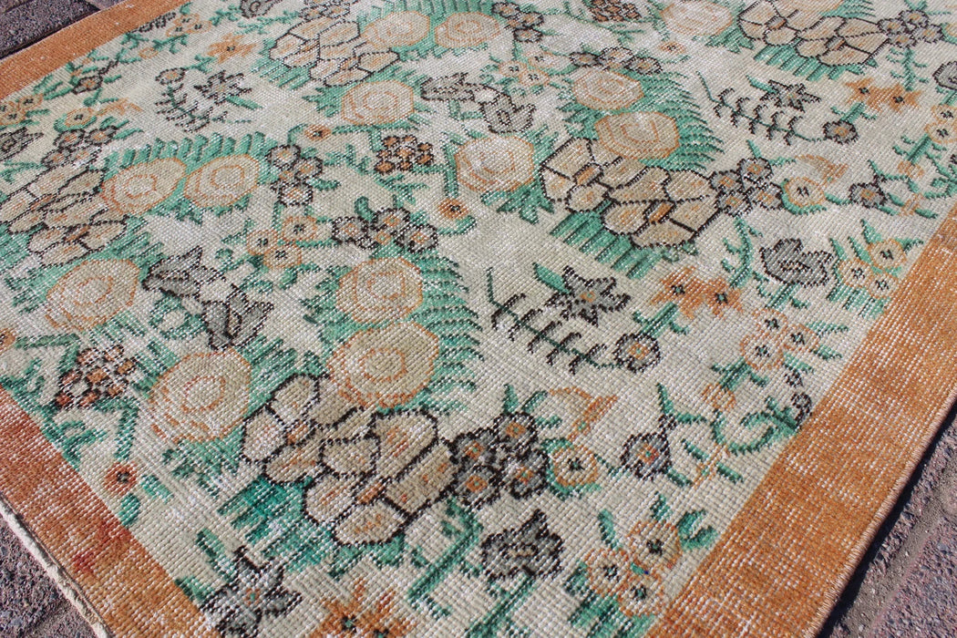 Vintage 107x195 cm Distressed Area Rug #147