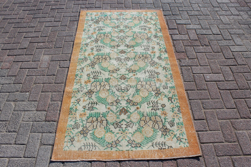 Vintage 107x195 cm Distressed Area Rug #147
