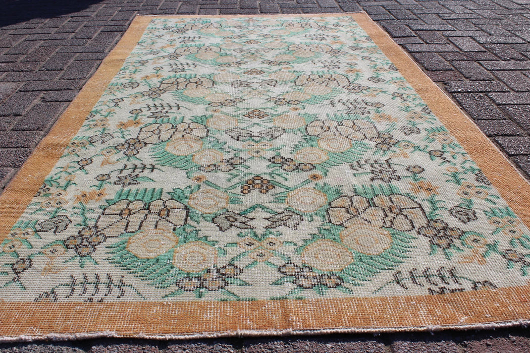 Vintage 107x195 cm Distressed Area Rug #147