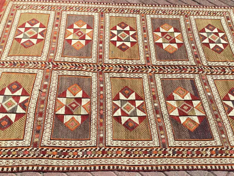 Vintage 253x170 cm Wool Kilim Rug from Western Turkey