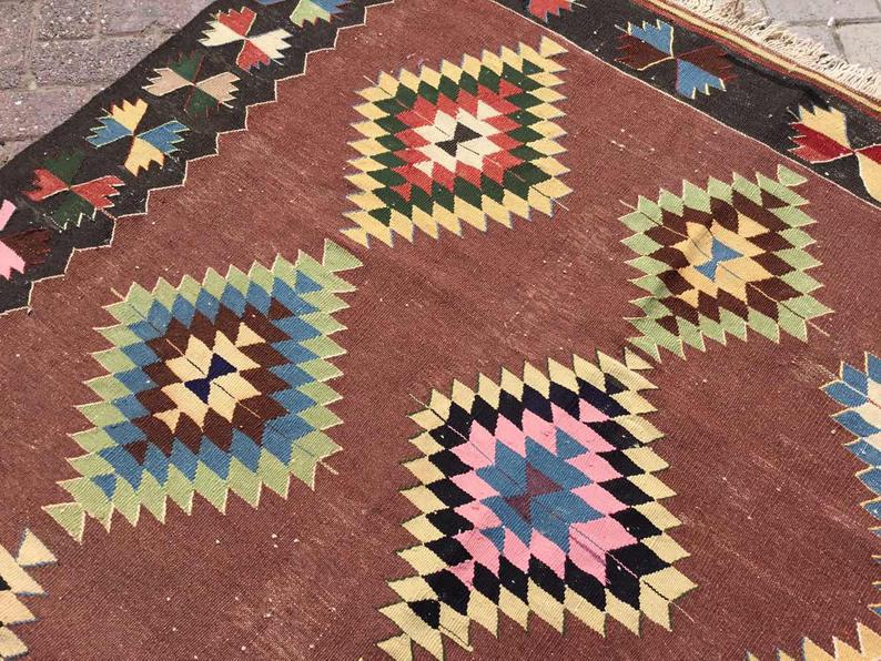 Tappeto Kilim vintage nero, 265 cm x 182 cm, intrecciato a mano in Turchia