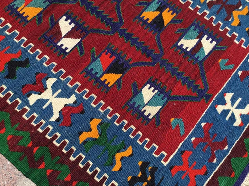 Vintage Blue Red Kilim -matto 137cm x 87cm Käsintehty kalkkuna