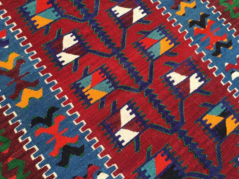 Vintage Blue Red Kilim -matto 137cm x 87cm Käsintehty kalkkuna