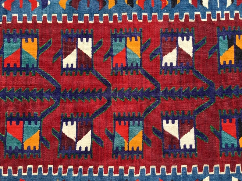 Vintage Blue Red Kilim -matto 137cm x 87cm Käsintehty kalkkuna