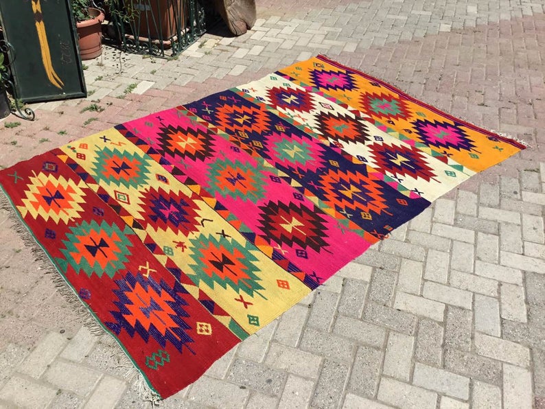 Vintage Bohemian Kilim Rug 236 cm x 150 cm Handwoven Turkey